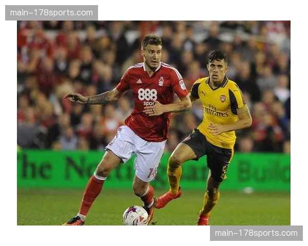 保级关键战前瞻:埃弗顿与诺丁汉森林,两队防守策略均倾向于保守的区域结合 保级关键战前瞻:埃弗顿与诺丁汉森林,两队防守策略均倾向于保守的区域结合